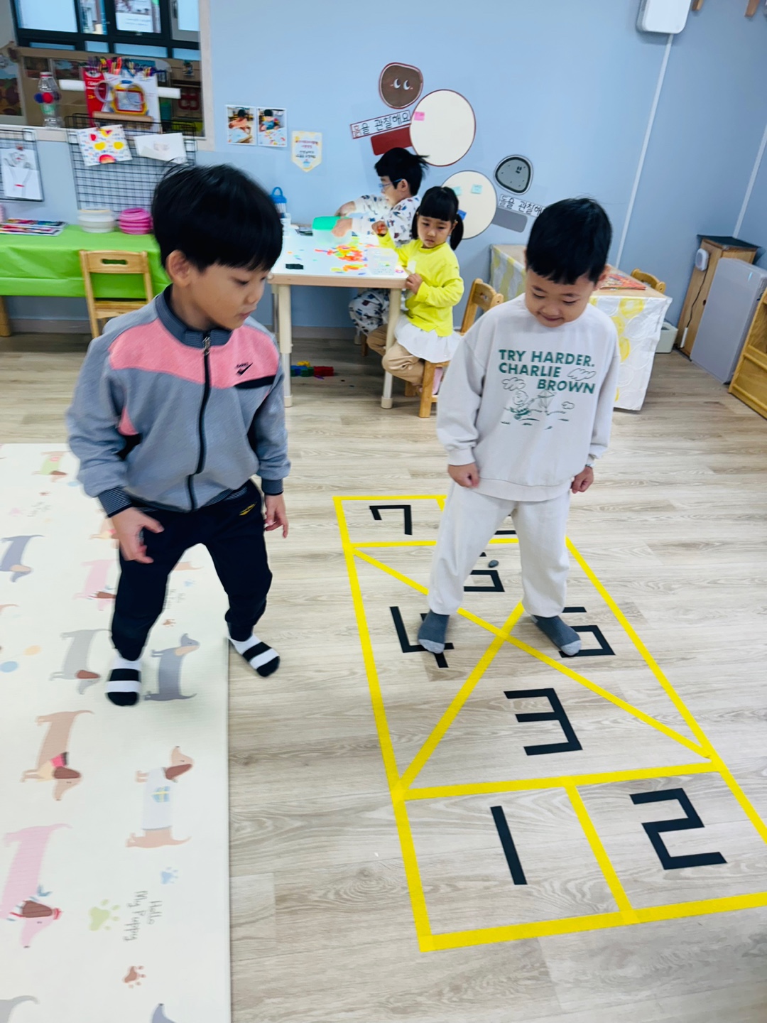 첨부파일